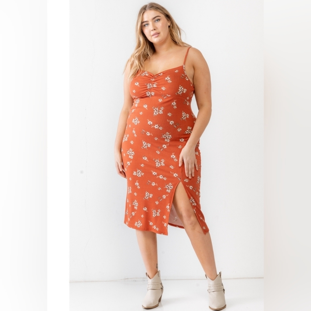 Plus Rust Floral Ribbed Ruched V-Neck Sleeveless Mini